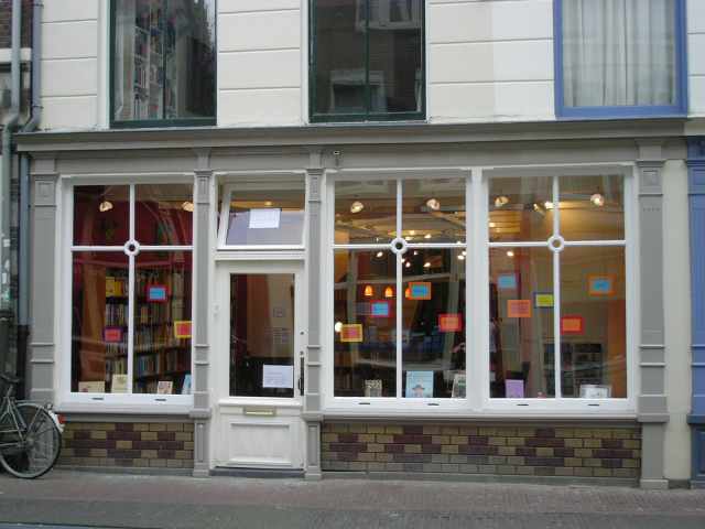 Boek2 aan de Voorstraat in 2009 (inmiddels verhuisd naar Maarssen)